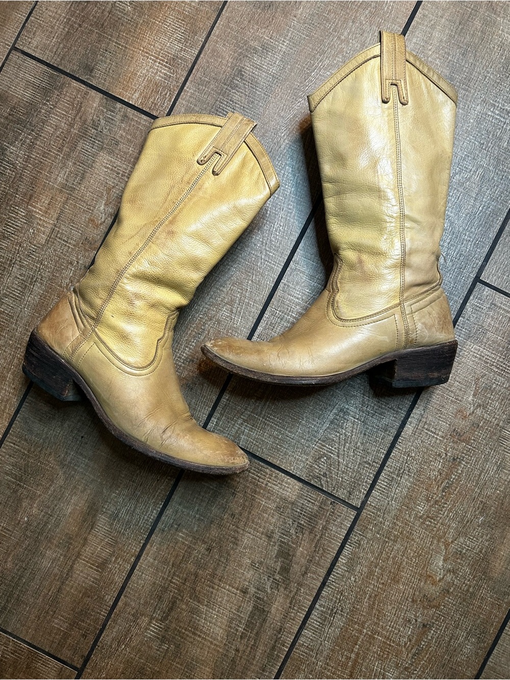 Vintage Frye Yellow Campus Boot sz 9